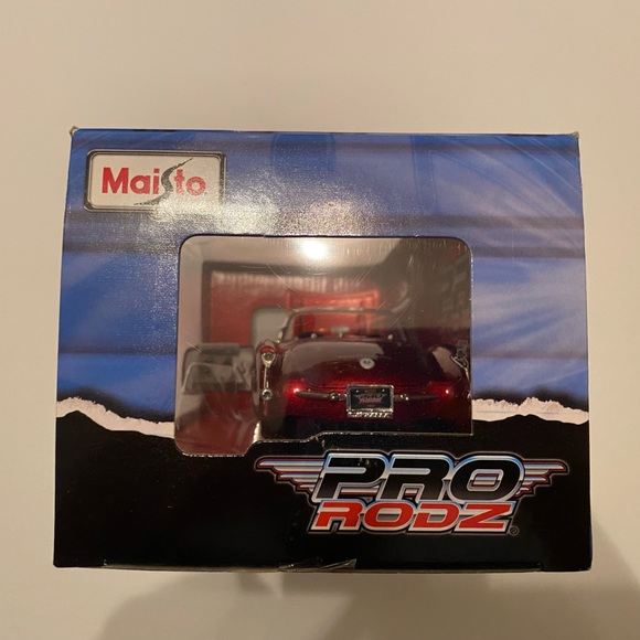 Toy car never touched - Chevrolet corvette - Picture 3 of 5